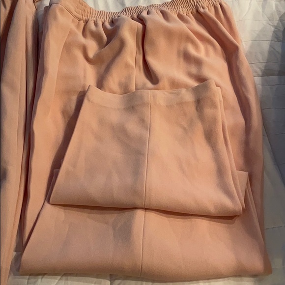 4 piece Peach suit - Picture 4 of 5